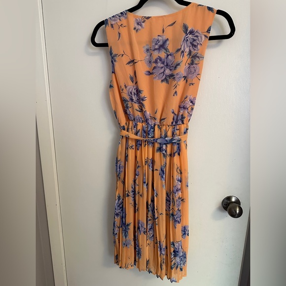 Pink Blush Maternity Dress - Picture 3 of 4